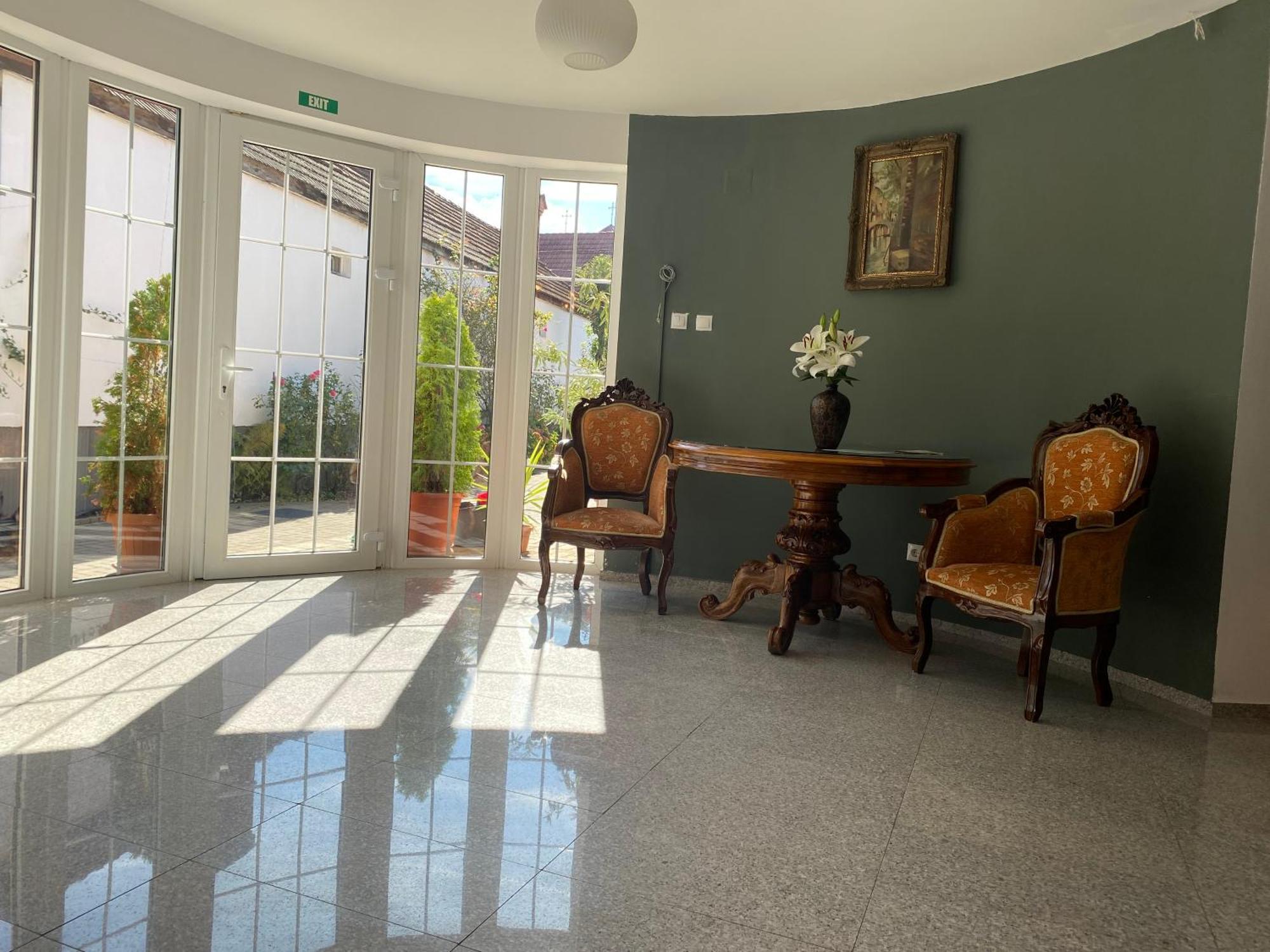 Budux Delux Vila Sacele Exterior photo